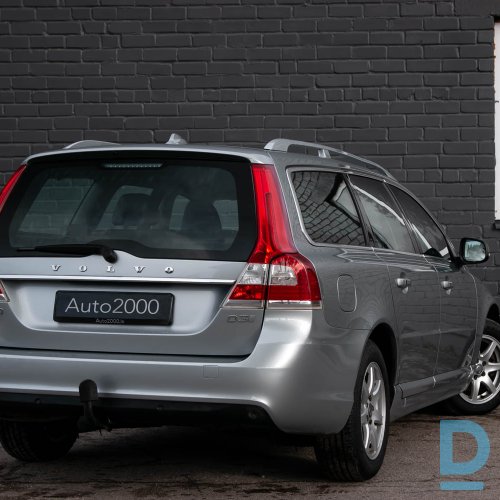 Pārdod Volvo V70 2.0d, 2015
