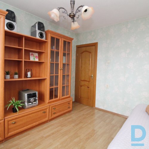 Pārdod dzīvokli Salnas iela 28, Pļavnieki, Rīga, 64m², 3 ist.