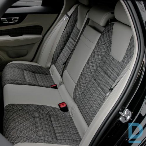 Pārdod Volvo V60 2.0d, 2018
