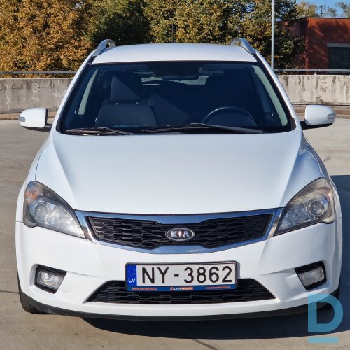 Pārdod Kia Ceed 2.0, 2011 Pārdod Kia Ceed 2.0, 2011