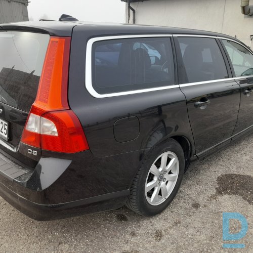 PĀRDOD 2012g. VOLVO V70 2.0 D3