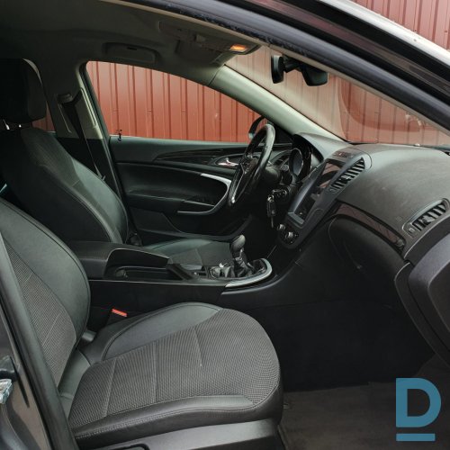 Pārdod Opel Insignia 2.0CDTi, 2010