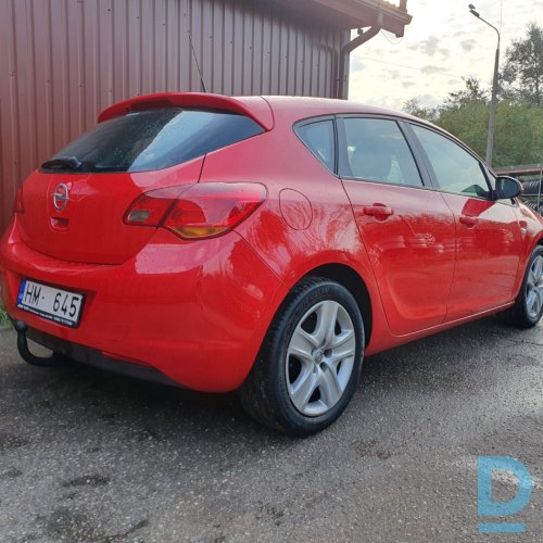 Pārdod Opel Astra 1.7CDTi, 2010