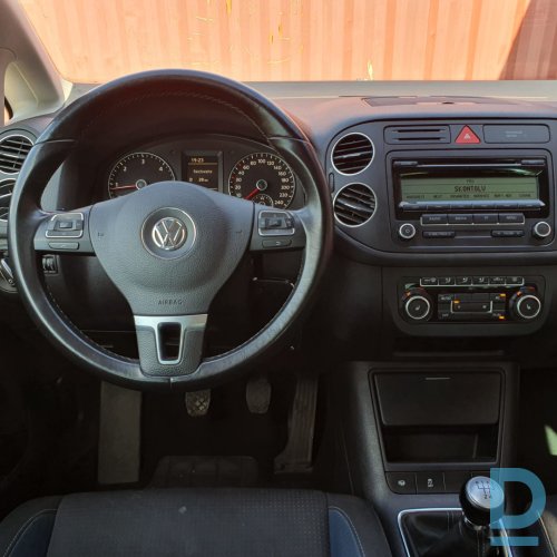 Pārdod Volkswagen Golf Plus 1.6TDI, 2010 Pārdod Volkswagen Golf Plus 1.6TDI, 2010