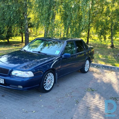 Pārdod Volvo S70, 2000