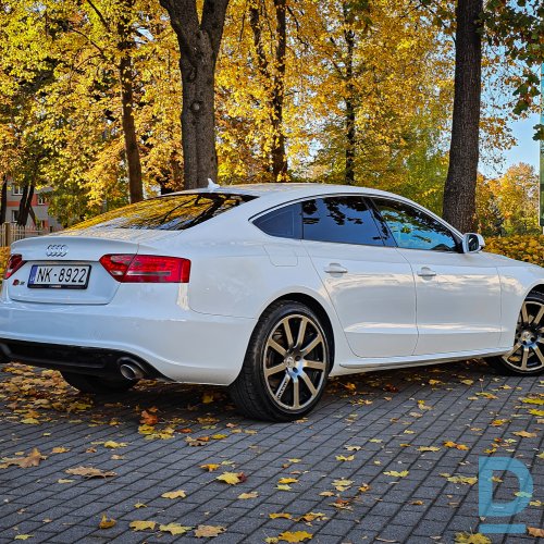 Pārdod Audi A5 3.0D, 2010