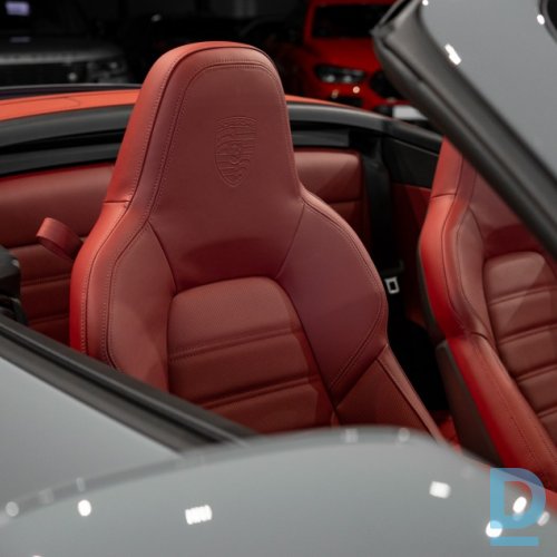 Pārdod Porsche 911 Carrera, 2023