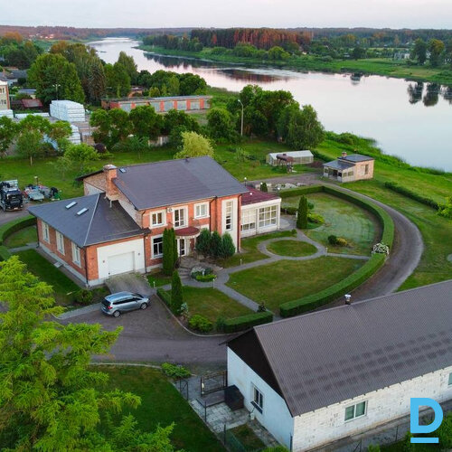 Pārdod māju , 600m² Pārdod māju , 600m²