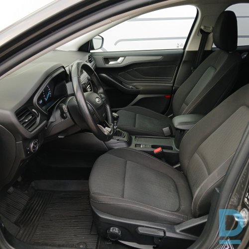 Pārdod Ford Focus 1.0, 2018