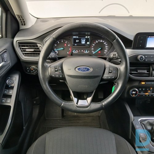 Pārdod Ford Focus 1.0, 2018
