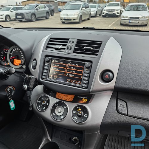 Pārdod Toyota RAV 4 2.2d, 2009