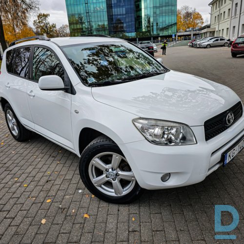 Pārdod Toyota RAV 4 2.2d, 2009