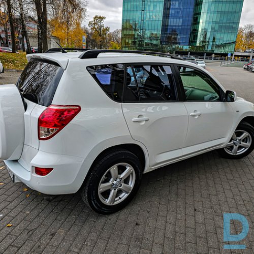 Pārdod Toyota RAV 4 2.2d, 2009