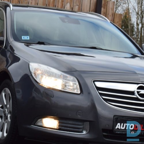 Pārdod Opel Insignia 2.0d, 96KW, 2010