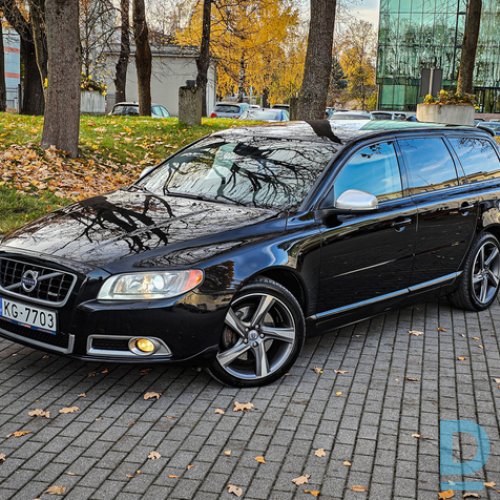 Pārdod Volvo V70 2.0d, 2013