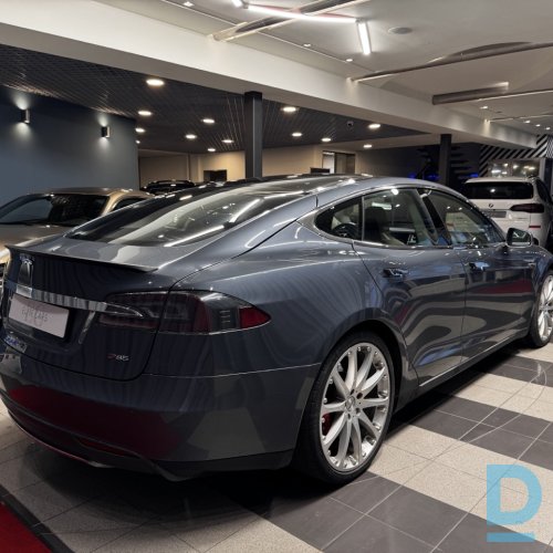 Pārdod Tesla Model S Performance, 2014 Pārdod Tesla Model S Performance, 2014