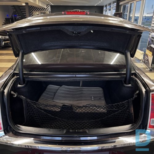 Pārdod Chrysler 300C Platinum 3.0d, 2013