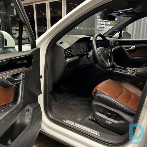 Pārdod Volkswagen Touareg 3.0tdi, 2018