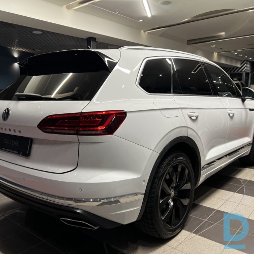 Pārdod Volkswagen Touareg 3.0tdi, 2018