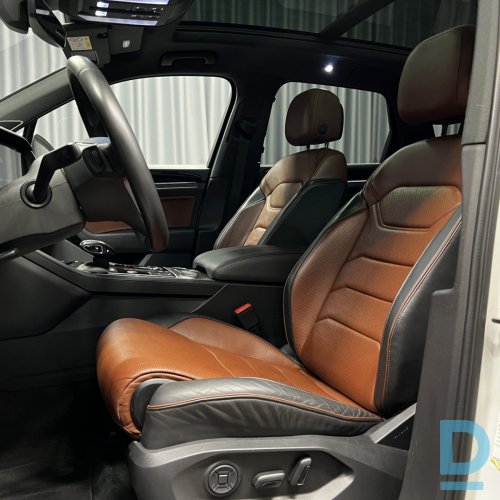 Pārdod Volkswagen Touareg 3.0tdi, 2018