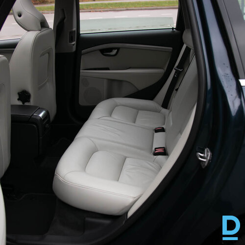 Pārdod Volvo V70 2.0d, Summum, 2014