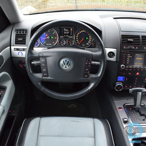 Pārdod Volkswagen Touareg 3.0d, 2006