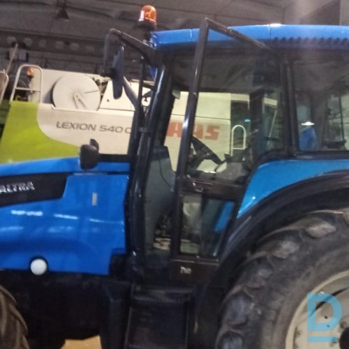 Pārdod Traktors Valtra T140