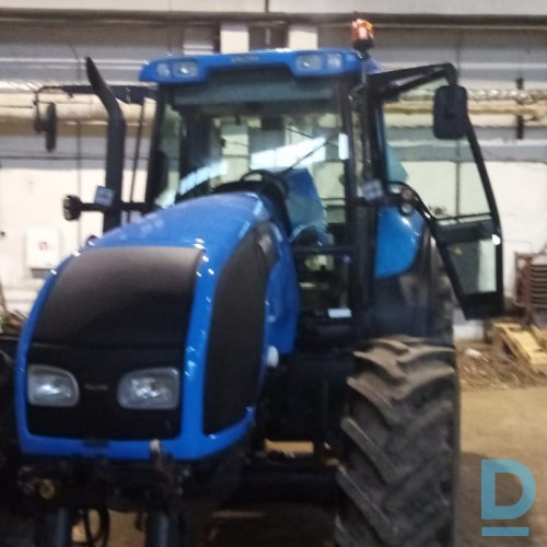 Pārdod Traktors Valtra T140