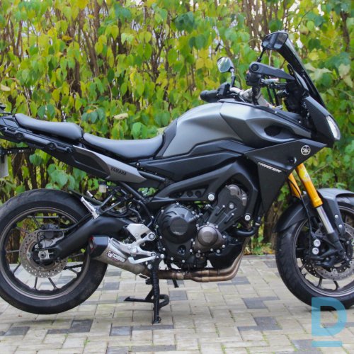 Pārdod Yamaha MT09 Tracer motociklu, 900 cm³, 2015