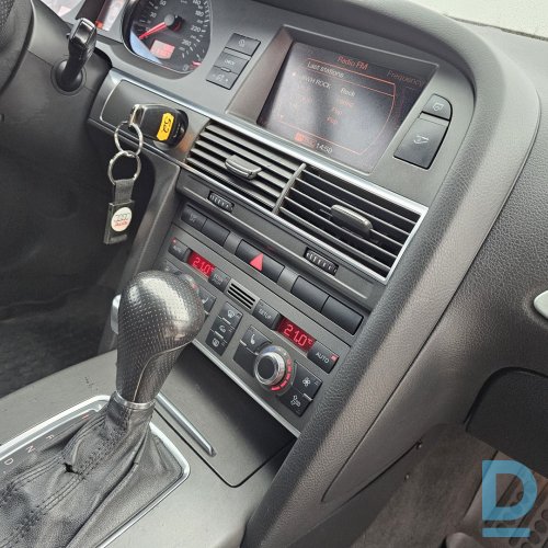 Pārdod Audi A6 3.0d, 2006