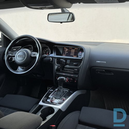 Pārdod Audi A5 1.8, 2015