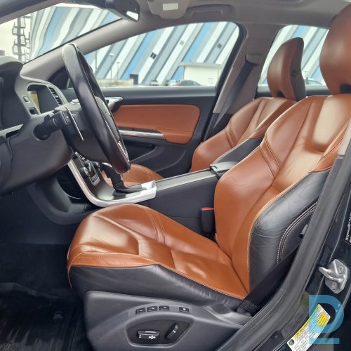 Pārdod Volvo S60 2.5, 2013