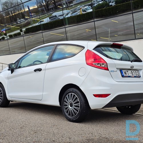 Pārdod Ford Fiesta 1.6d, 2011