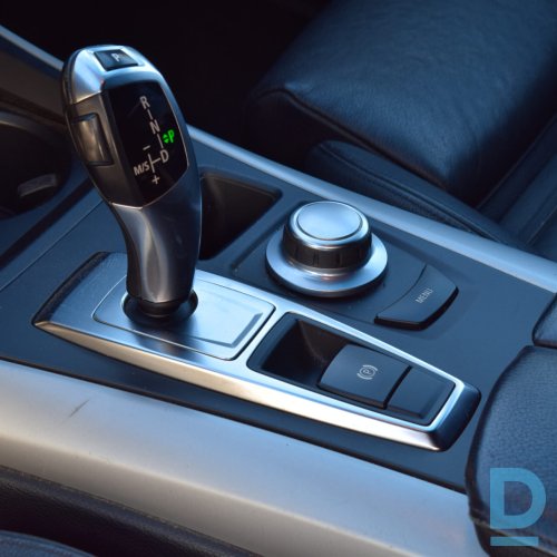 Pārdod BMW X5 3.0D, 2007