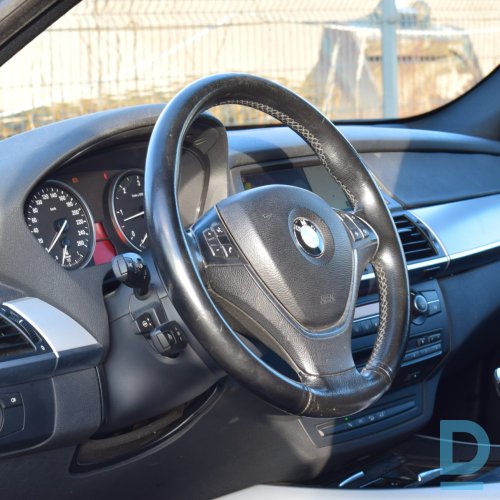 Pārdod BMW X5 3.0D, 2007