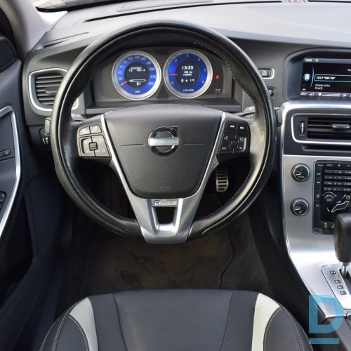 Pārdod Volvo S60 2.4D R-Design, 2011 Pārdod Volvo S60 2.4D R-Design, 2011