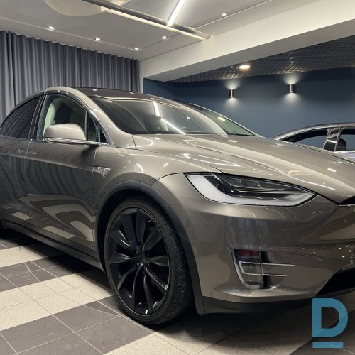Pārdod Tesla Model X 90D, 2016