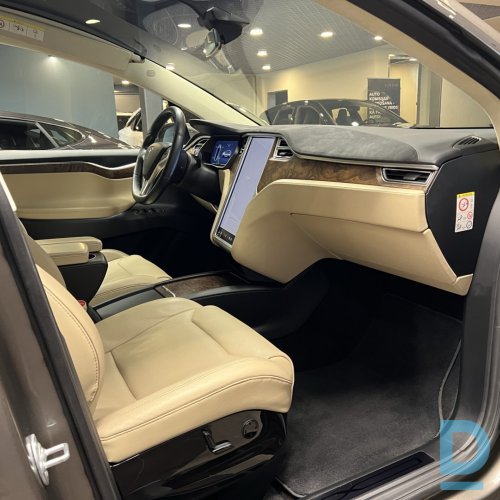 Pārdod Tesla Model X 90D, 2016