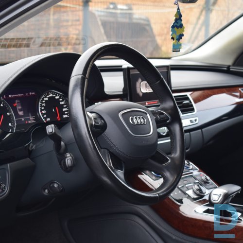 Pārdod Audi A8 LONG 4.2D 258KW, 2012