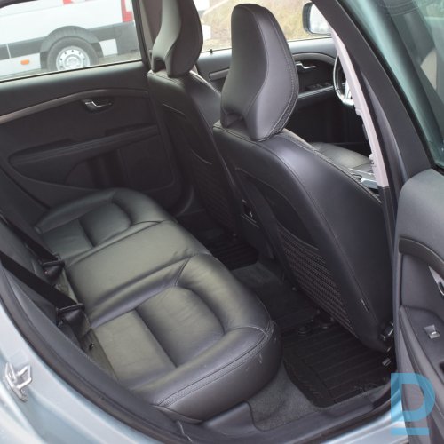 Pārdod Volvo XC70 2.4D, 2016