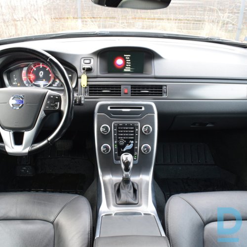 Pārdod Volvo XC70 2.4D, 2016