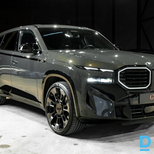 Pārdod BMW XM, 2023