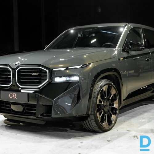 Pārdod BMW XM, 2023