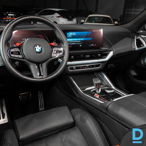 Pārdod BMW XM, 2023