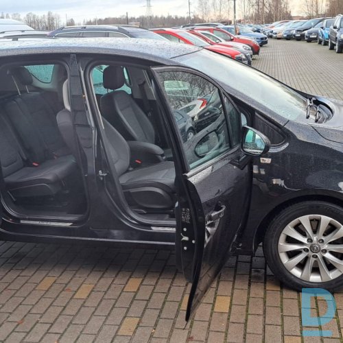 Pārdod Opel Meriva 1.6d, 2015