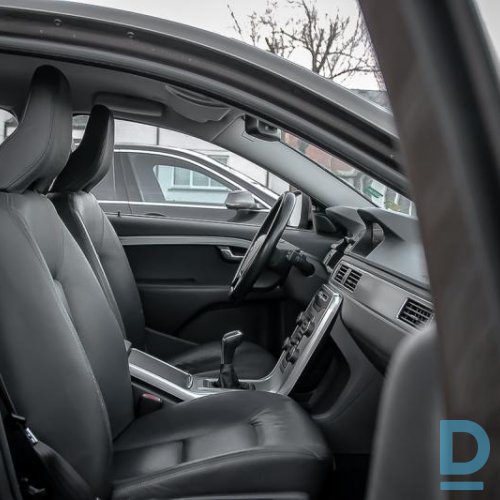 Pārdod Volvo V70 2.0 D4, 133kw, 2014 Pārdod Volvo V70 2.0 D4, 133kw, 2014