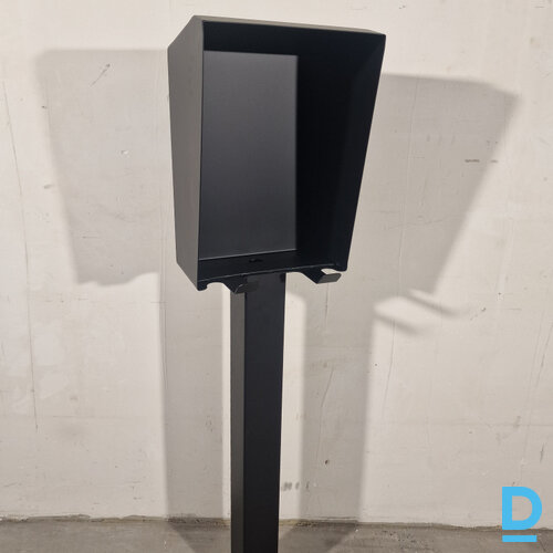 Tiek pārdots elektroauto uzlādes stacijas stabs. Tiek pārdots elektroauto uzlādes stacijas stabs.