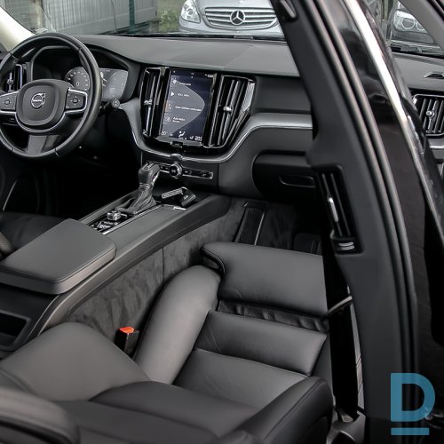 Pārdod Volvo XC60 2.0 D4, 2019