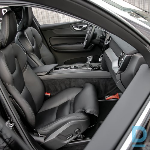Pārdod Volvo XC60 2.0 D4, 2019