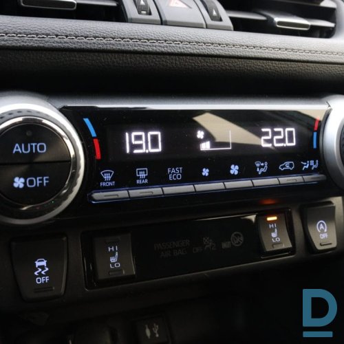 Pārdod Toyota Rav4 Luxury Fwd. 2.0, 2019